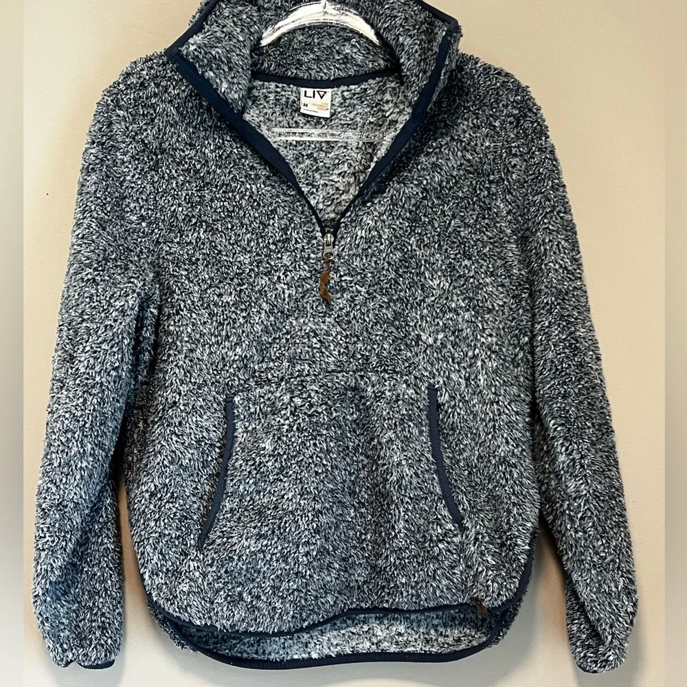 Fuzzy Pullover Front pocket Quarter zip adjustable neck sz M - Picture 5 of 13